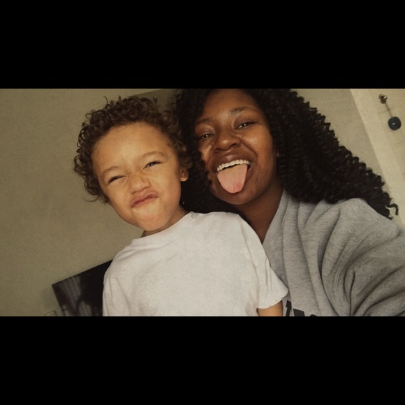 Meet your Posher, Bria - Picture 1 of 1